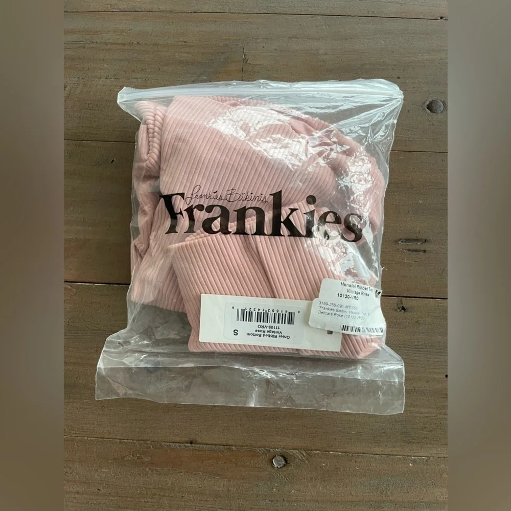 Frankies Bikinis frankies bikinis